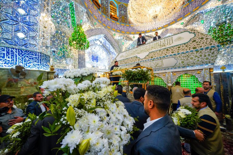 گلباران ضریح امام علی در آستانه سیزدهم رجب