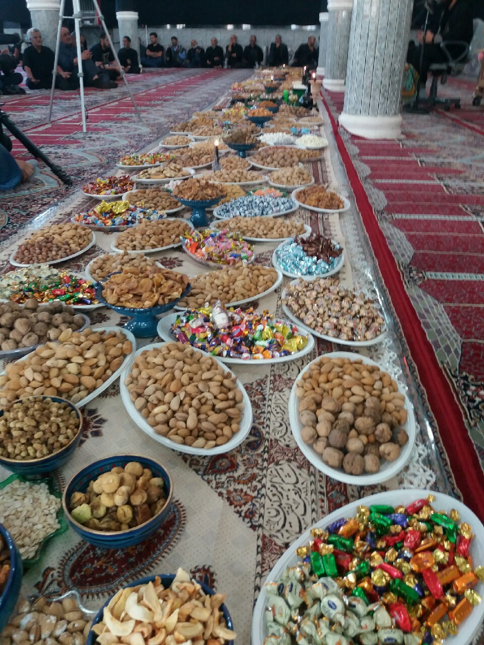 سفره برکت در بَرزُک