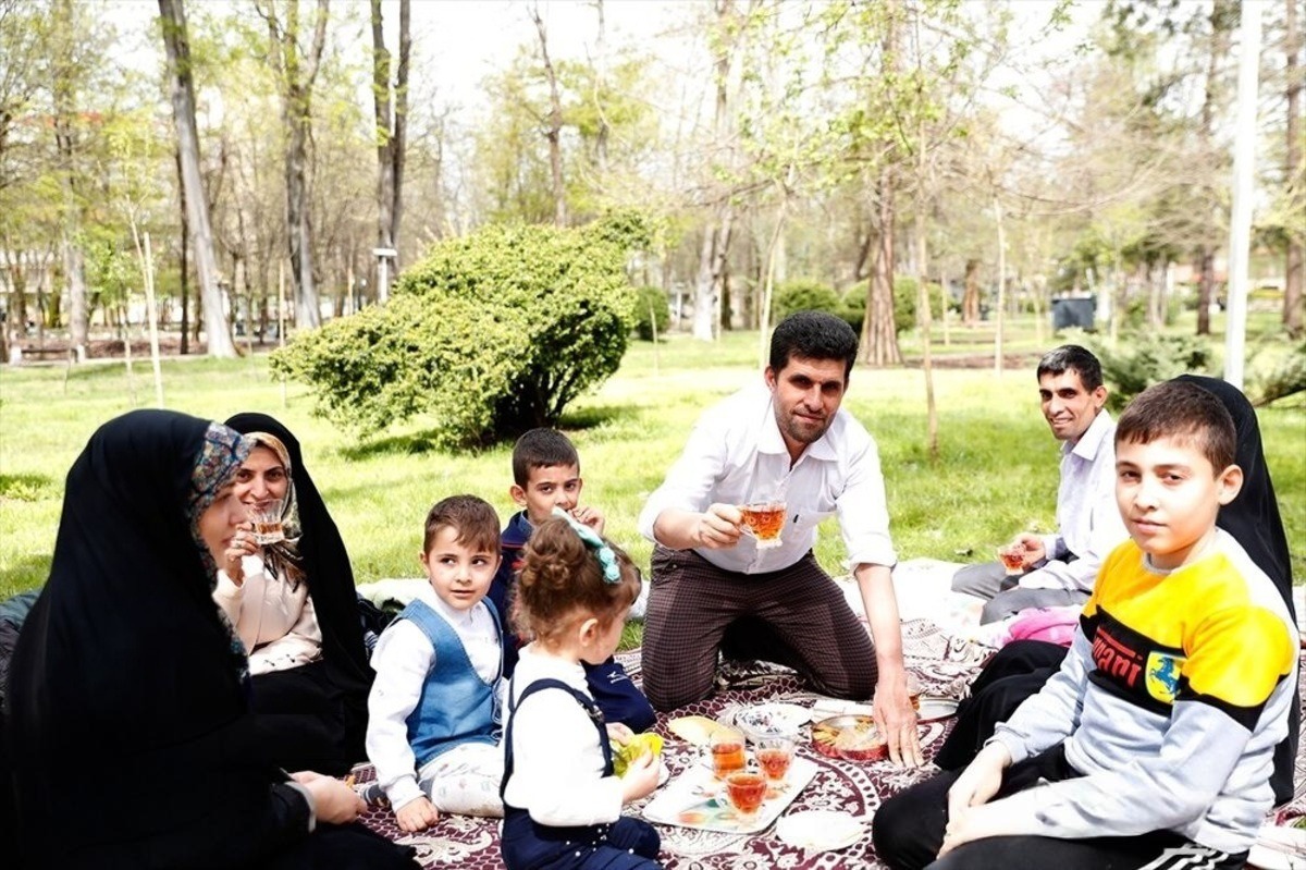 خانواده در پارک