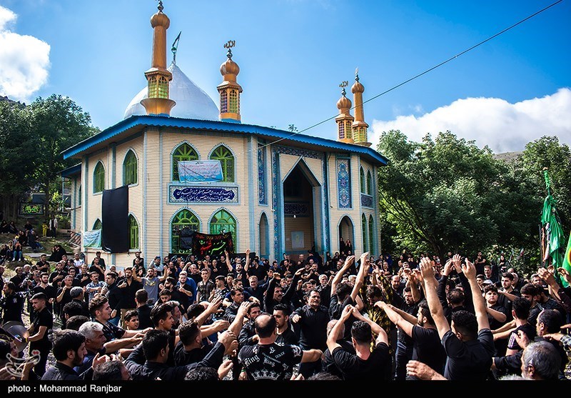 عزاداری روز تاسوعا در روستای شاه شهیدان رودبار