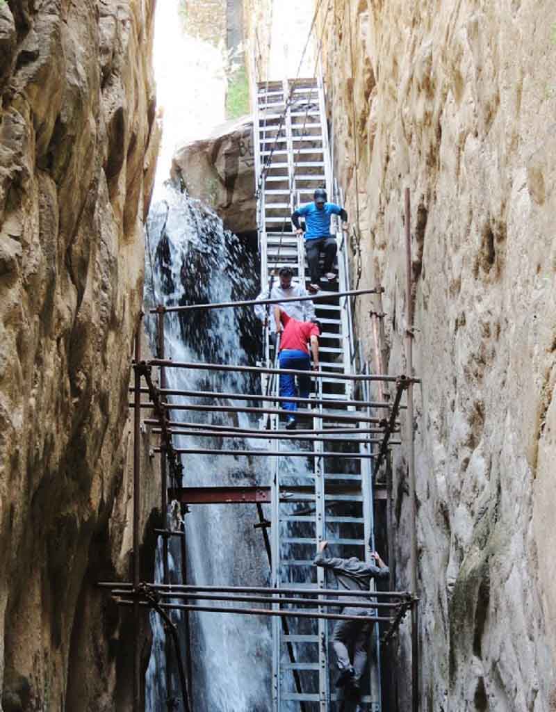 نردبان‌های آبشار قره سو