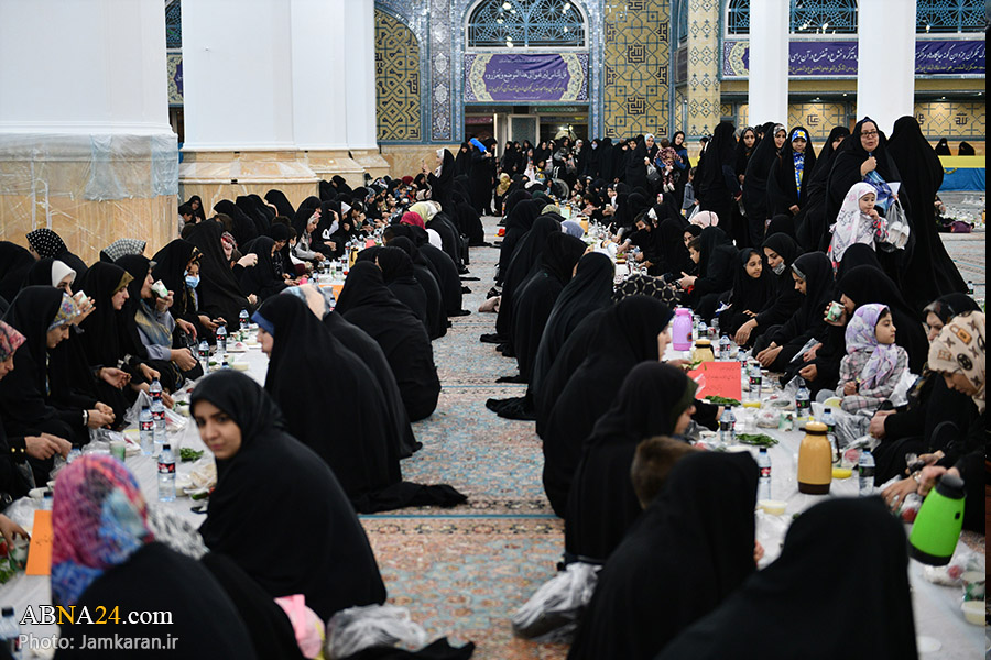 برپایی سفره افطار برای بانوان در مسجد مقدس جمکران