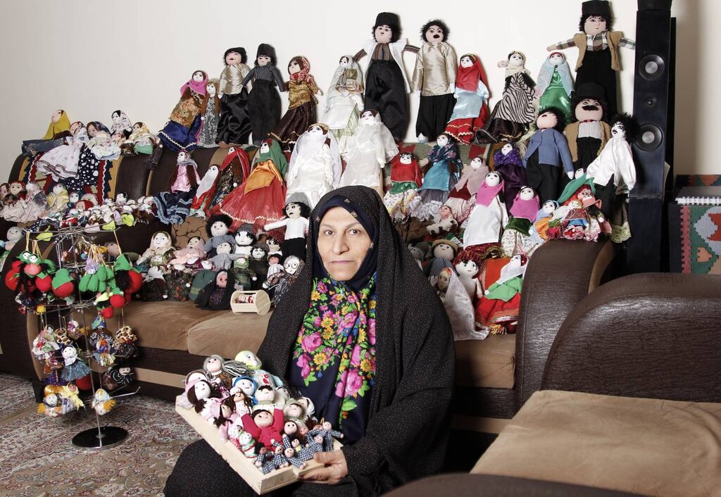 پری رستمی عروسکساز