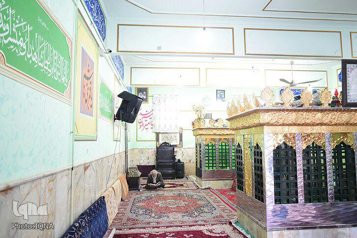 نمایی از ضریح امامزادگان دو برادران (ابوالوفا و سیدعلی)