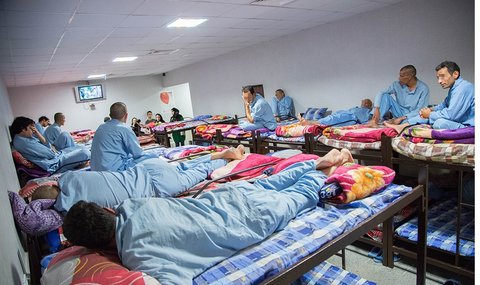 مرکز کمپ ترک اعتیاد - اصفهان