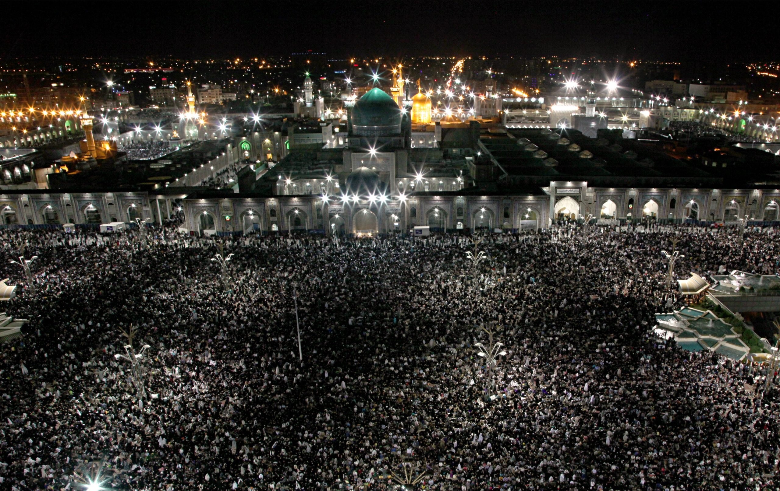 حرم امام رضا-شب بیست و یکم ماه مبارک رمضان