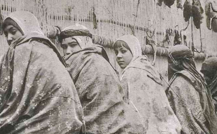 قالیبافی زنان در دوران قاجار
