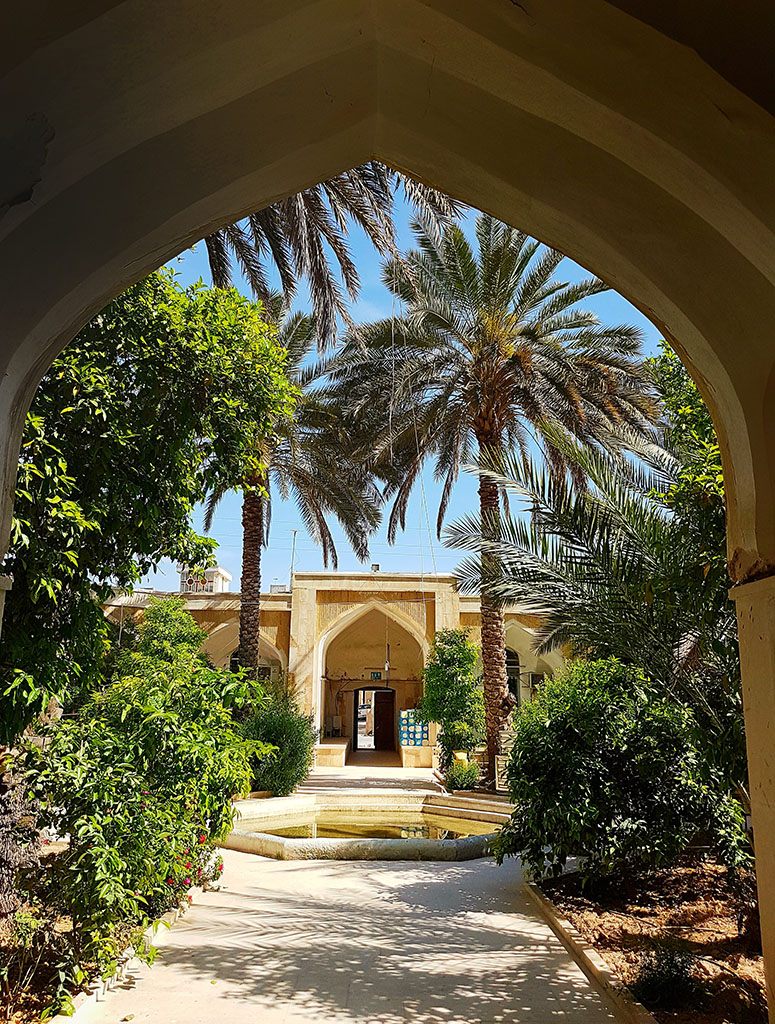 مدرسه و مسجد خان جهرم