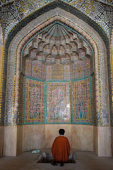 محراب مسجد وکیل شیراز