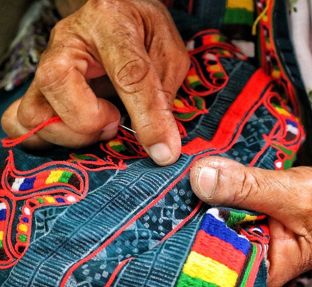 سوزن دوزی بلوچ