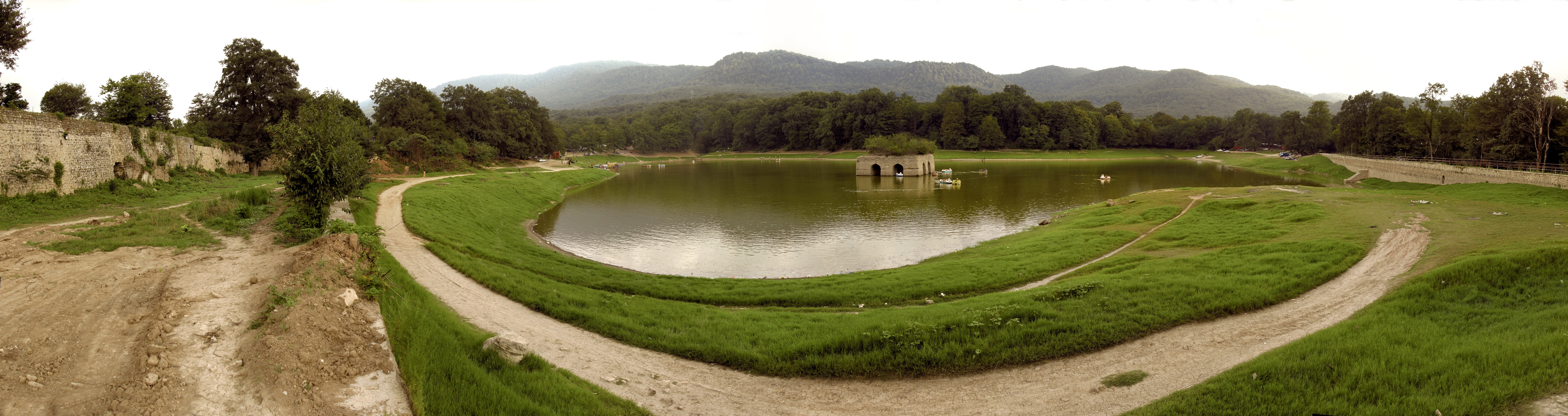 تصویر سراسرنما باغ عباس‌آباد بهشهر