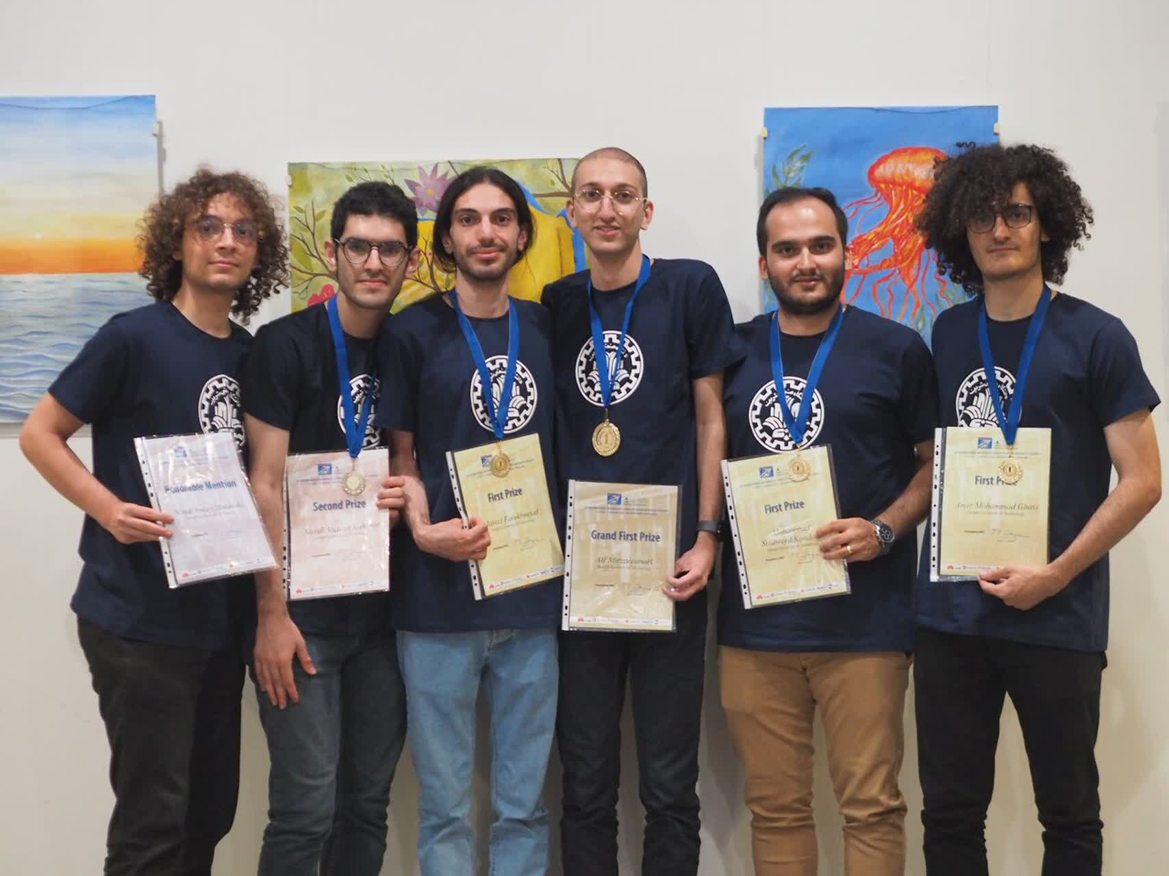 دانشجویان دانشگاه شریف در المپیاد ریاضی بلغارستان