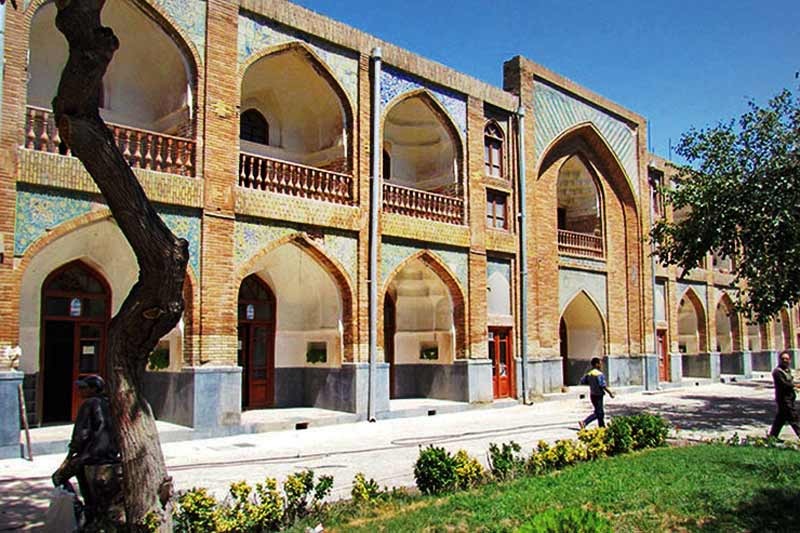 مدرسهٔ علمیهٔ عباسقلی‌خان