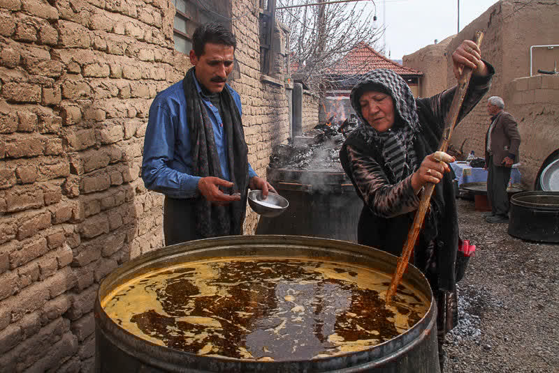 آبگوشت نذری در کرمان