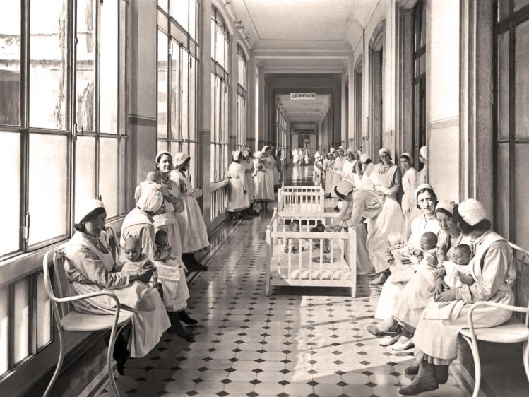 بِرفوتروفی، مرکز نگهداری کودکان نامشروع در شهر میلان ایتالیا