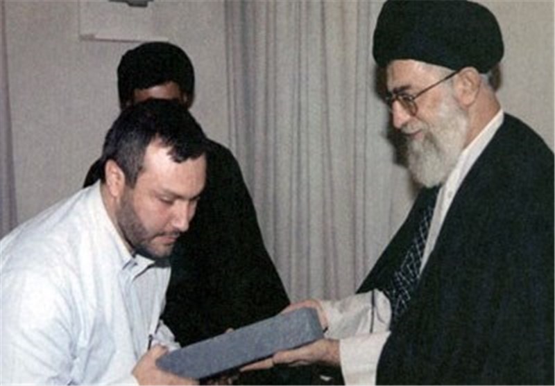 دیدار عماد مغنیه و آیت‌الله خامنه‌ای