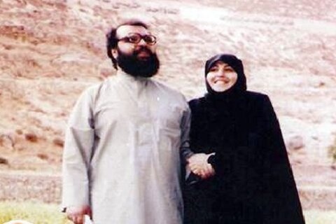 سید عباس موسوی-همسرش سیده سُهام الموسوی