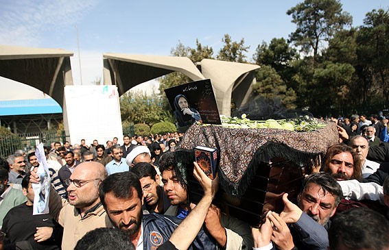 تشییع جنازه طاهره صفارزاده-دانشگاه تهران