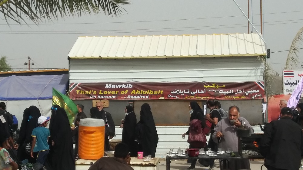 موکب محبین اهل‌بیت از تایلند در مسیر نجف به کربلا