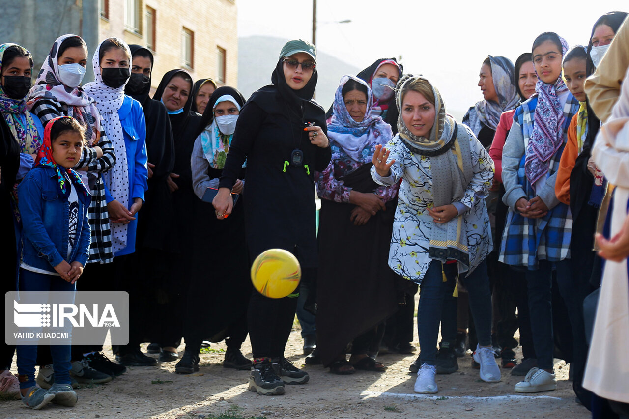 بازی هفت‌سنگ در جشنواره بازی‌های بومی خراسان شمالی