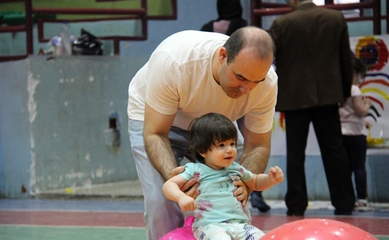 نخستین جشنواره بازیهای پدر، مادر و کودک در سالن دو هزار نفری شهید باکری ارومیه