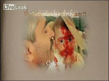 تصویری از قمه‌زنی کودکان در فیلم فتنه