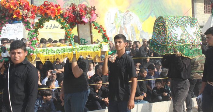 آیین مذهبی نمایشی «نعش و کتل» در گناوه بوشهر
