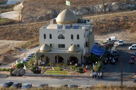 گشایش مدرسه علمیه بقیة الله با حضور سیدهاشم سفی الدین رئیس شورای اجرایی حزب الله لبنان در سال ۱۳۹۱ش.